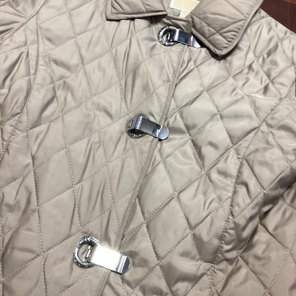 Micheal Kors tan Quilted jacket - Picture 2 of 3